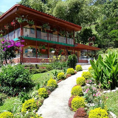 Finca Turística Los Rosales Pereira Exterior foto