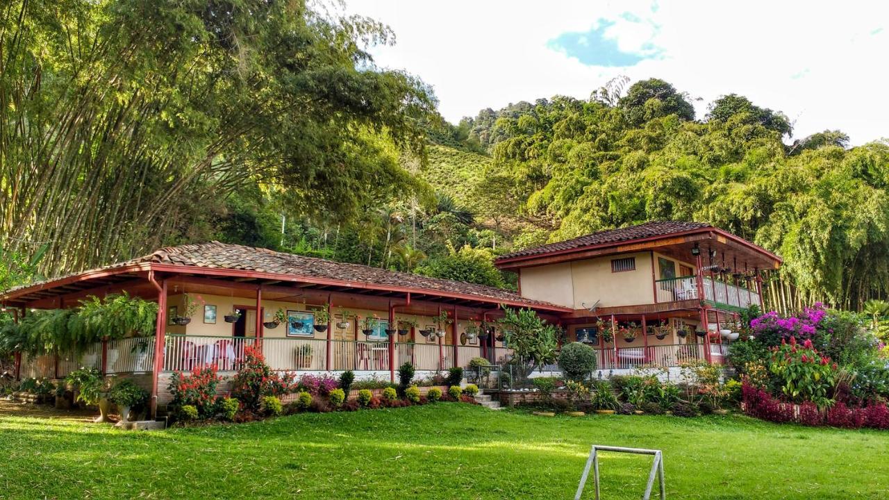 Finca Turística Los Rosales Pereira Exterior foto